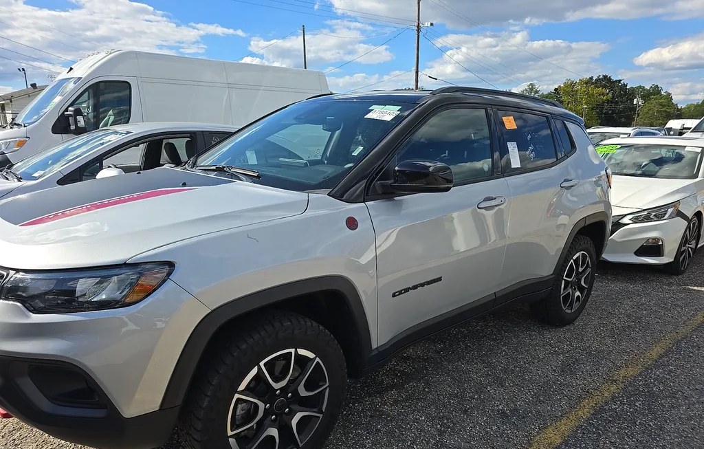 2025 JEEP COMPASS TRAILHAWK - 1