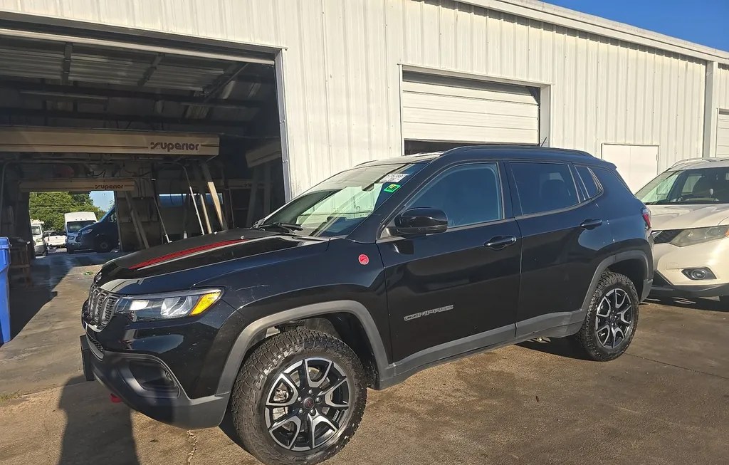 2025 JEEP COMPASS TRAILHAWK - 1
