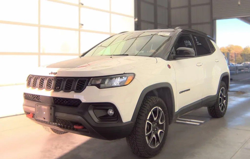 2025 JEEP COMPASS TRAILHAWK - 1