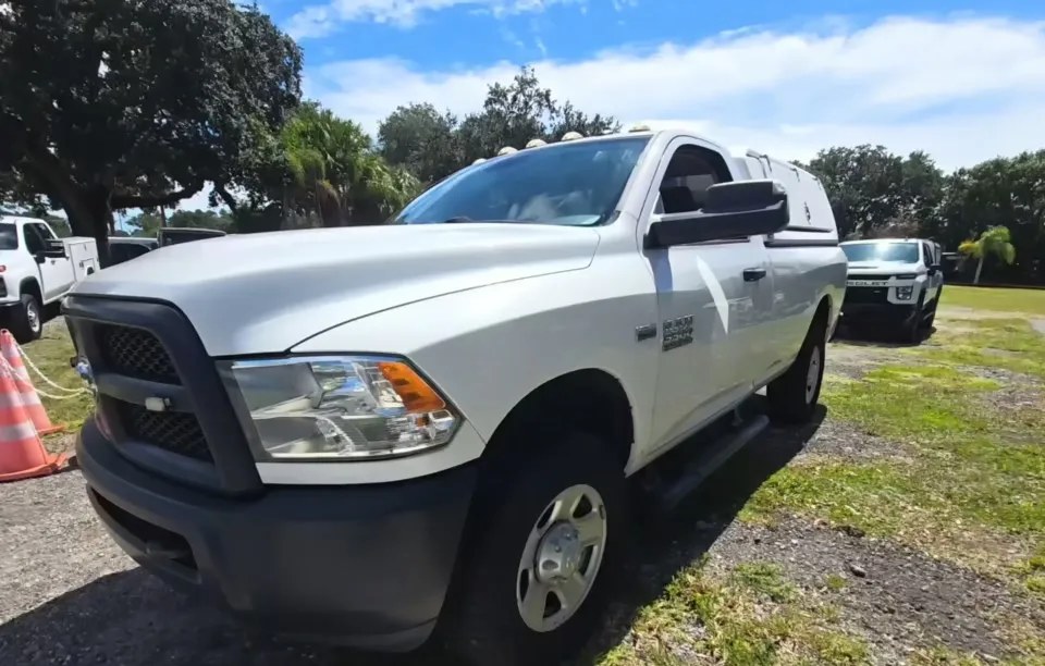 2017 RAM 3500 TRADESMAN REGULAR CAB LONG BED - 1
