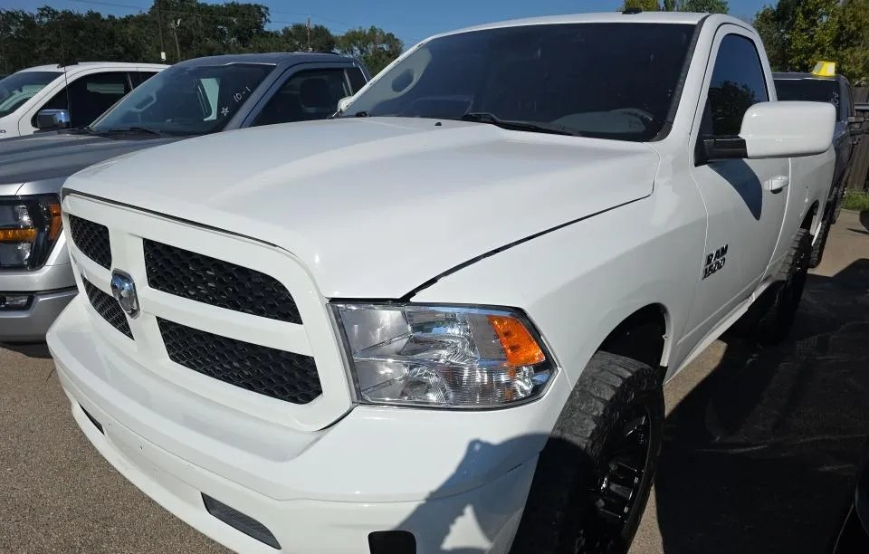 2017 RAM 1500 TRADESMAN REGULAR CAB MEDIUM BED - 1