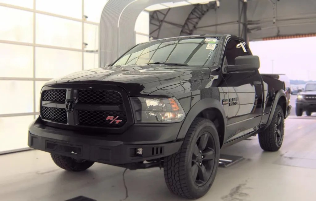2017 RAM 1500 EXPRESS REGULAR CAB MEDIUM BED - 1