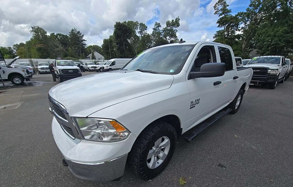 2022 RAM 1500 CLASSIC SLT CREW CAB SHORT BED - 1