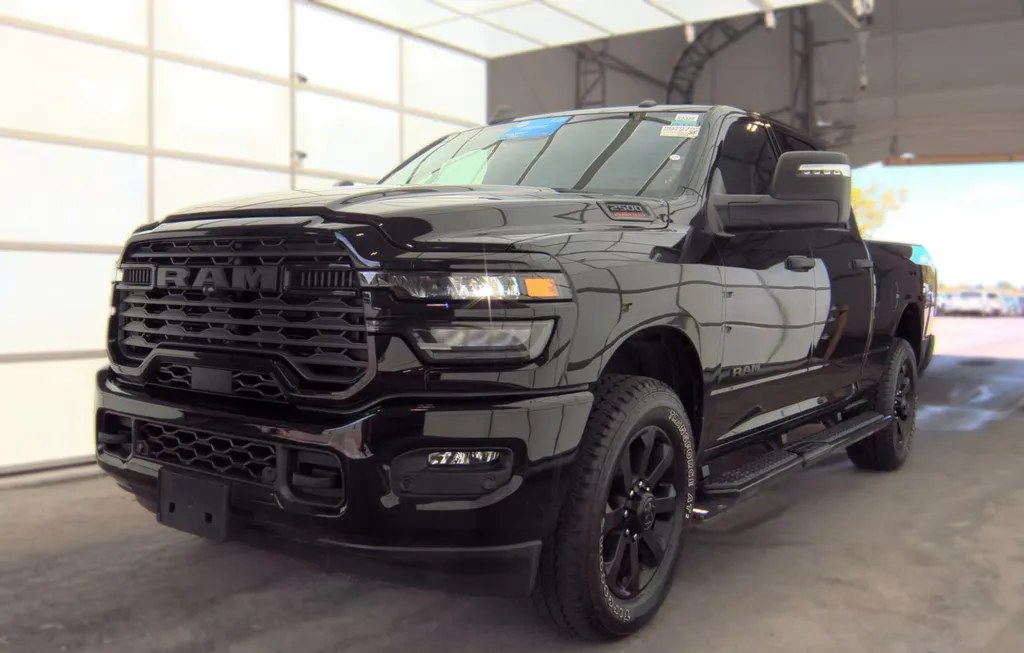 2025 RAM 2500 BIG HORN CREW CAB MEDIUM BED - 1