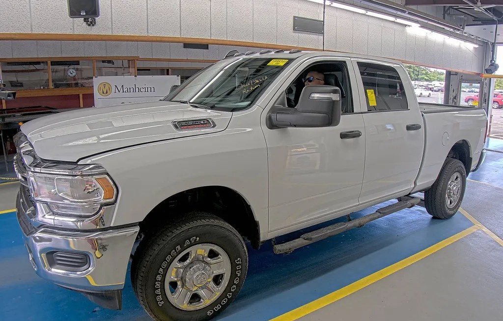 2024 RAM 2500 TRADESMAN CREW CAB MEDIUM BED - 1