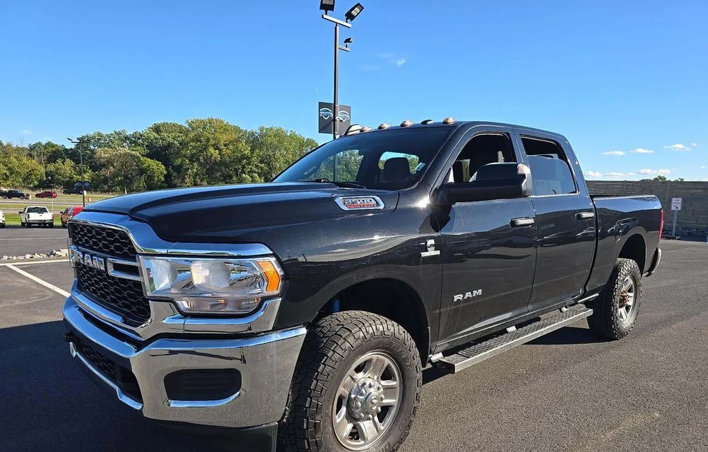2022 RAM 2500 TRADESMAN CREW CAB MEDIUM BED - 1