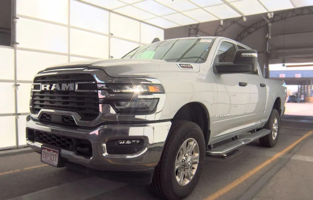 2026 RAM 2500 BIG HORN CREW CAB MEDIUM BED - 1