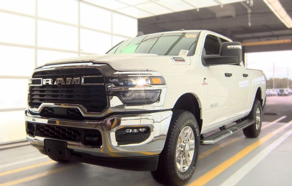 2026 RAM 2500 BIG HORN CREW CAB MEDIUM BED - 1