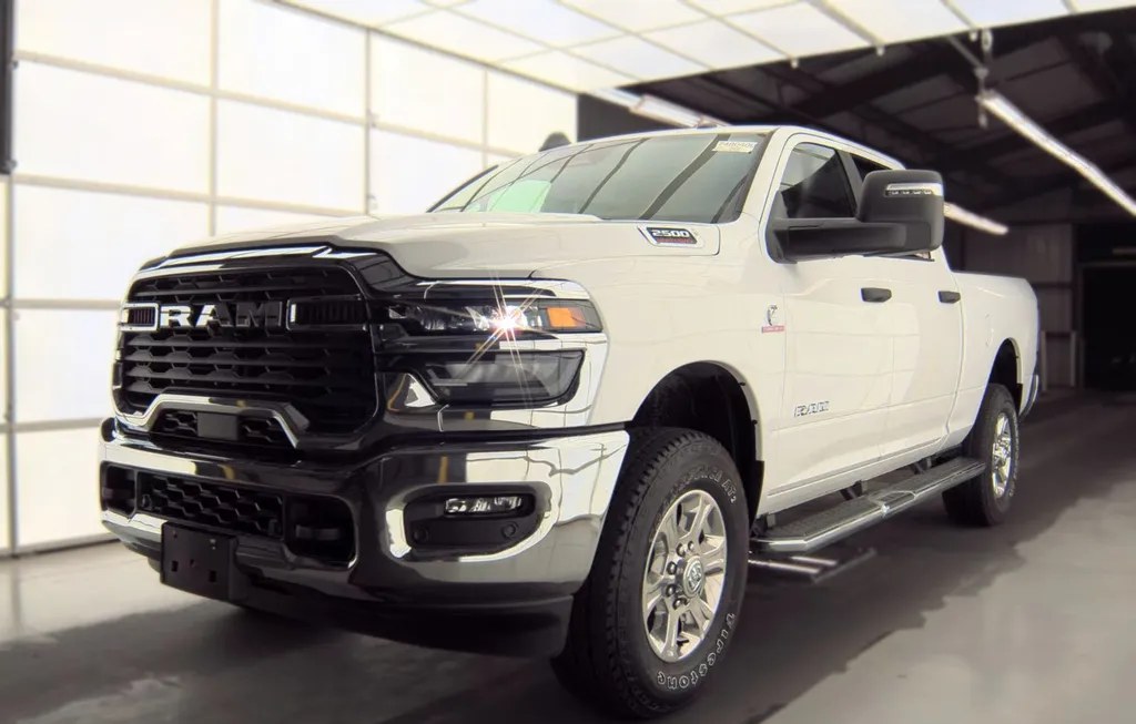 2026 RAM 2500 BIG HORN CREW CAB MEDIUM BED - 1