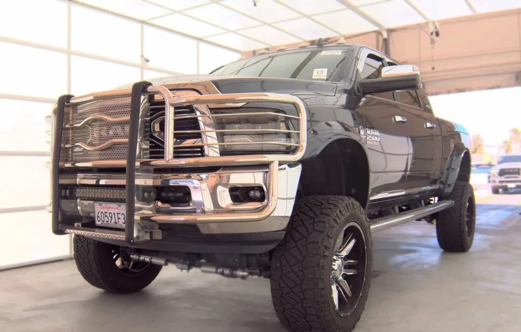 2017 RAM 2500 LIMITED EXTENDED CREW CAB MEDIUM BED - 1