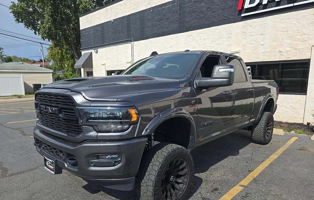 2023 RAM 2500 LIMITED CREW CAB MEDIUM BED - 1