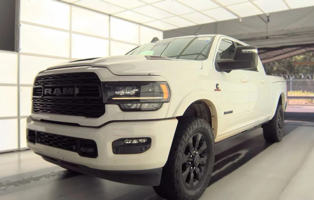 2023 RAM 2500 LIMITED EXTENDED CREW CAB MEDIUM BED - 1