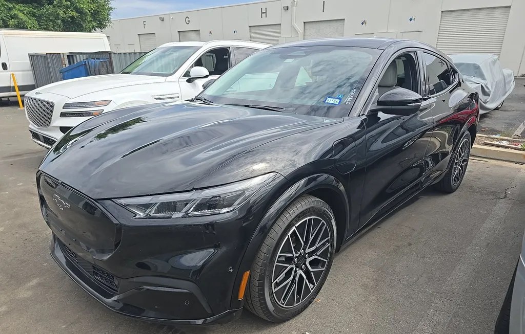 2024 FORD MUSTANG MACH-E PREMIUM - 1