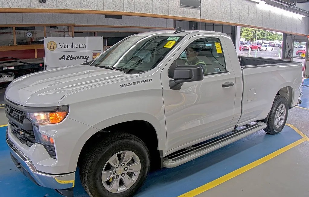 2025 CHEVROLET SILVERADO 1500 WT REGULAR CAB LONG BED 1WT - 1