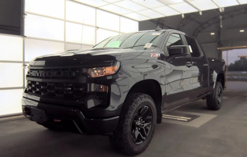 2023 CHEVROLET SILVERADO 1500 CUSTOM TRAIL BOSS CREW CAB MEDIUM BED 2CX - 1