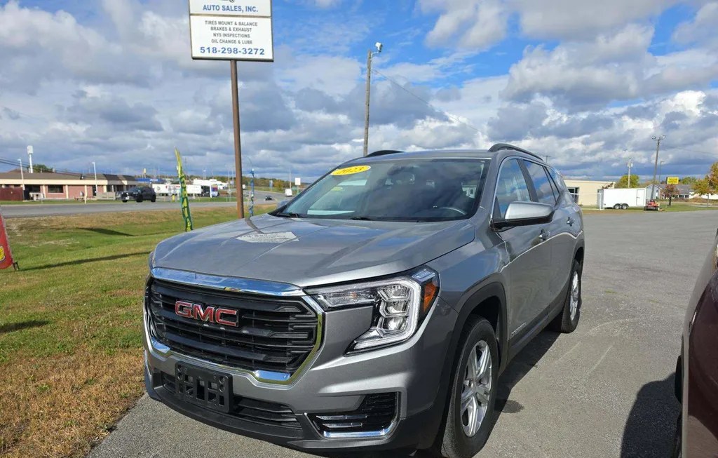 2023 GMC TERRAIN SLE 3SA - 1