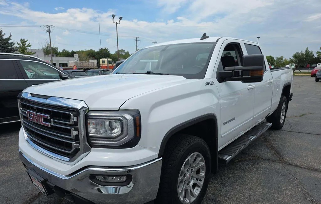 2017 GMC SIERRA 1500 SLE CREW CAB MEDIUM BED 3SA - 1