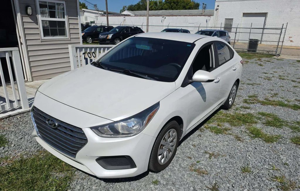 2020 HYUNDAI ACCENT SE - 1