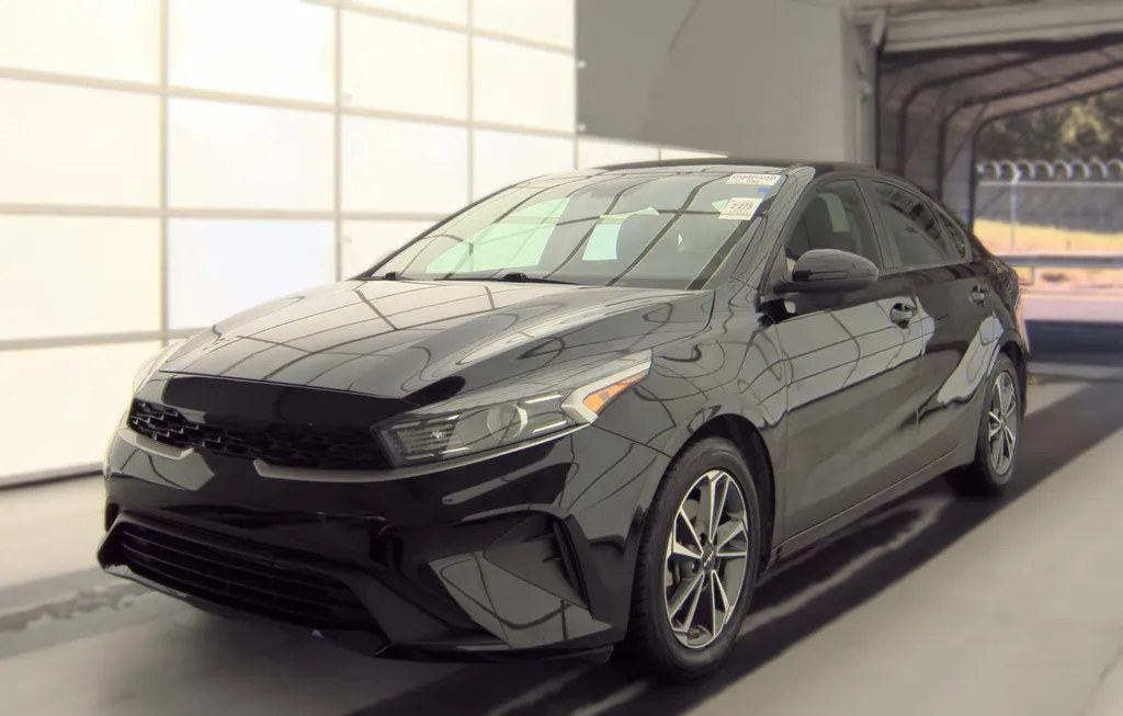 2023 KIA FORTE LXS - 1