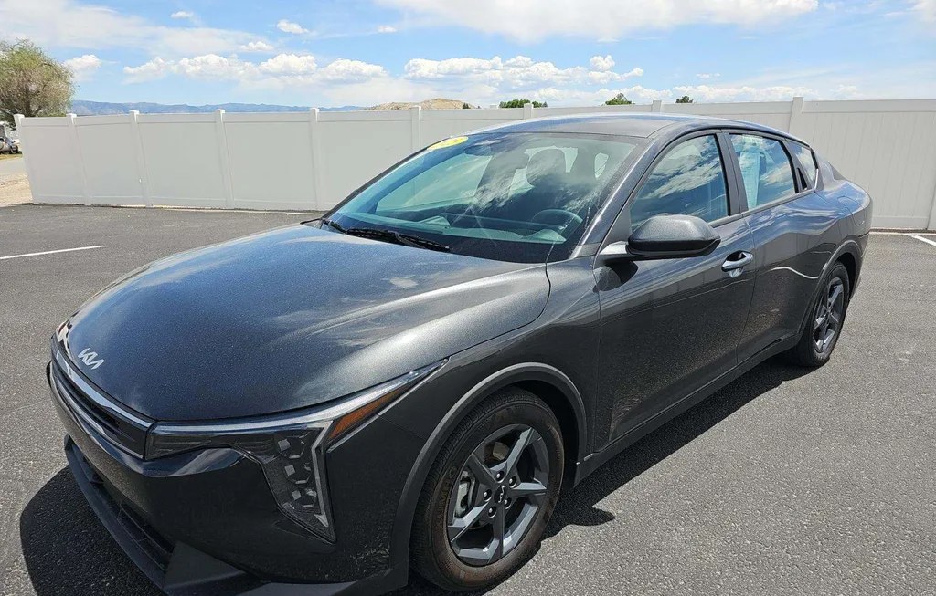 2025 KIA K4 LXS - 1