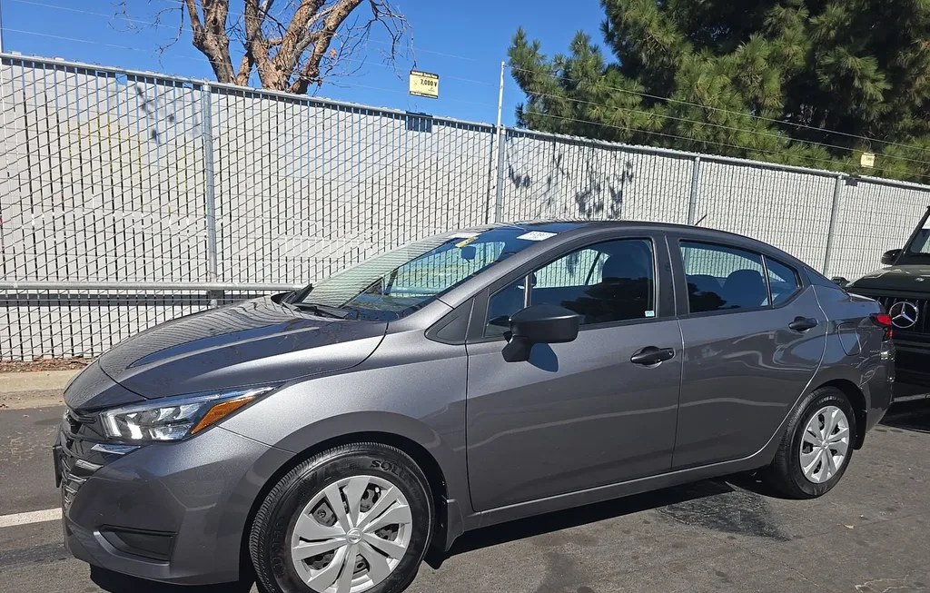 2025 NISSAN VERSA S - 1