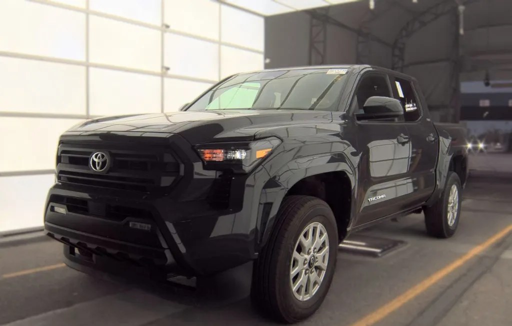 2025 TOYOTA TACOMA SR5 CREW CAB MEDIUM BED - 1