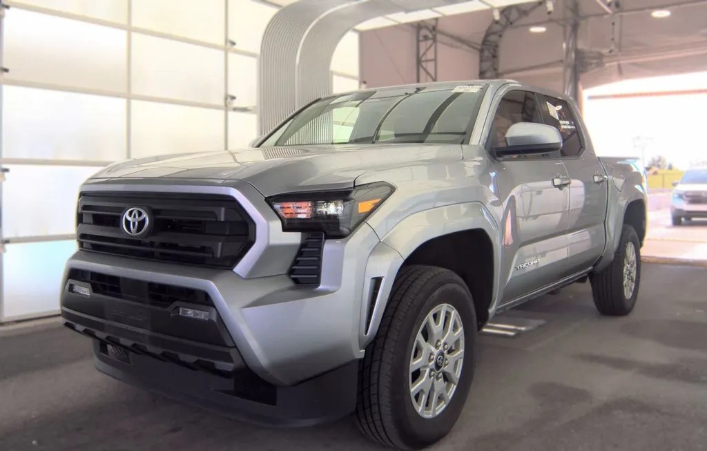 2025 TOYOTA TACOMA SR5 CREW CAB MEDIUM BED - 1