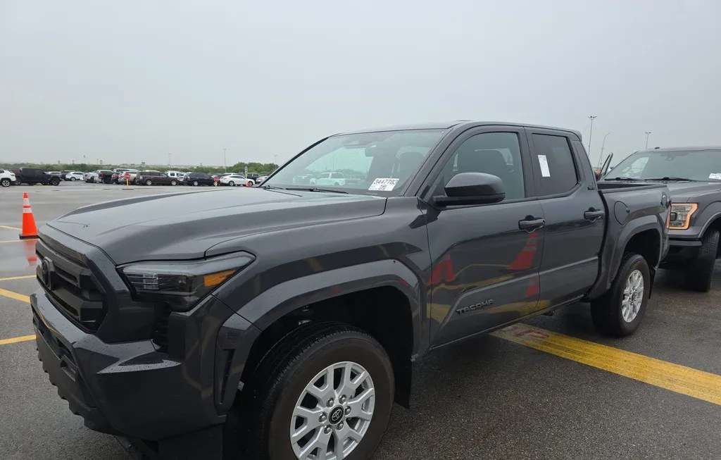 2024 TOYOTA TACOMA SR5 CREW CAB MEDIUM BED - 1