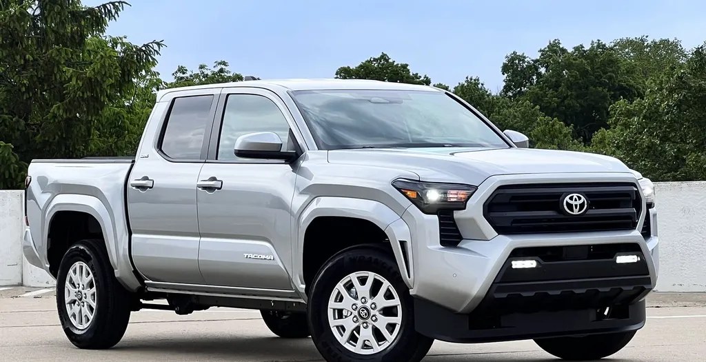 2026 TOYOTA TACOMA SR5 CREW CAB MEDIUM BED - 1