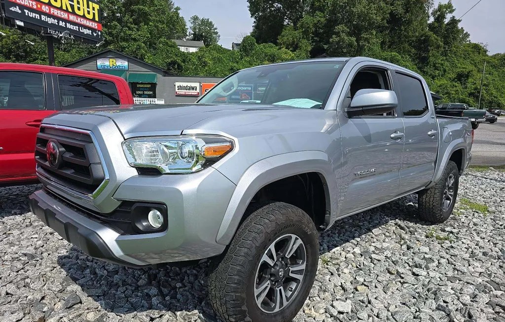 2021 TOYOTA TACOMA SR5 CREW CAB MEDIUM BED - 1