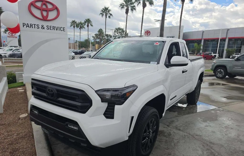 2025 TOYOTA TACOMA SR5 REGULAR CAB LONG BED - 1