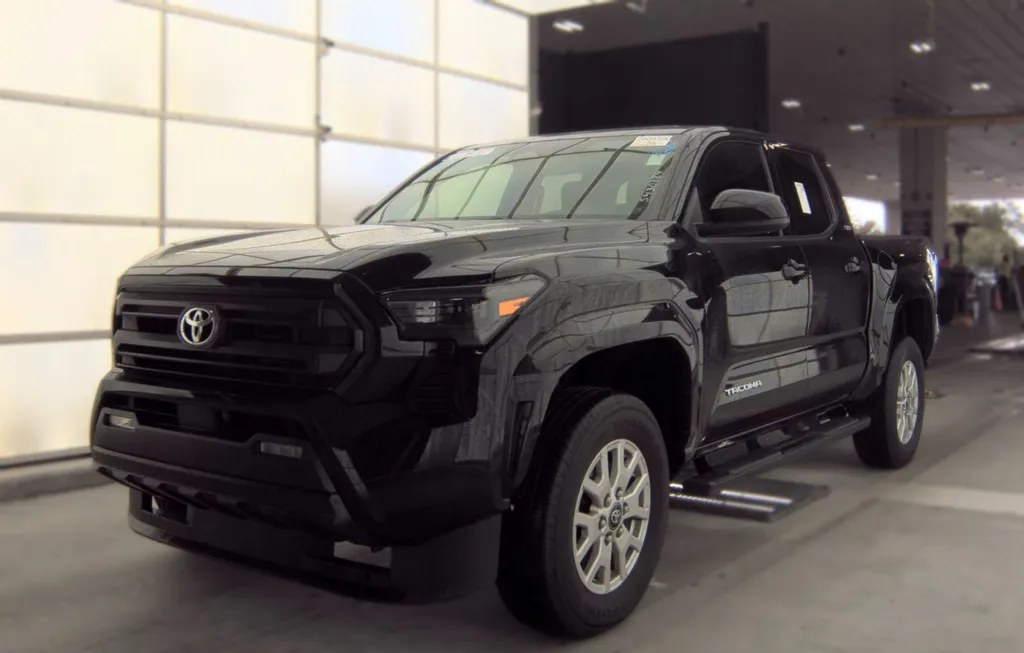 2025 TOYOTA TACOMA SR5 CREW CAB MEDIUM BED - 1