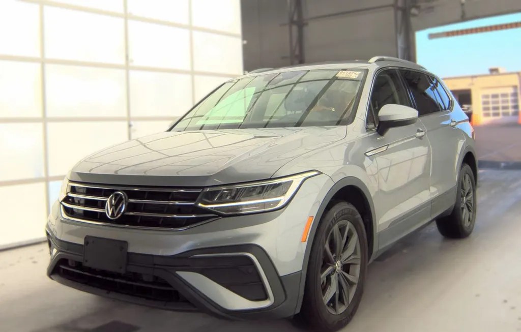 2022 VOLKSWAGEN TIGUAN SE - 1