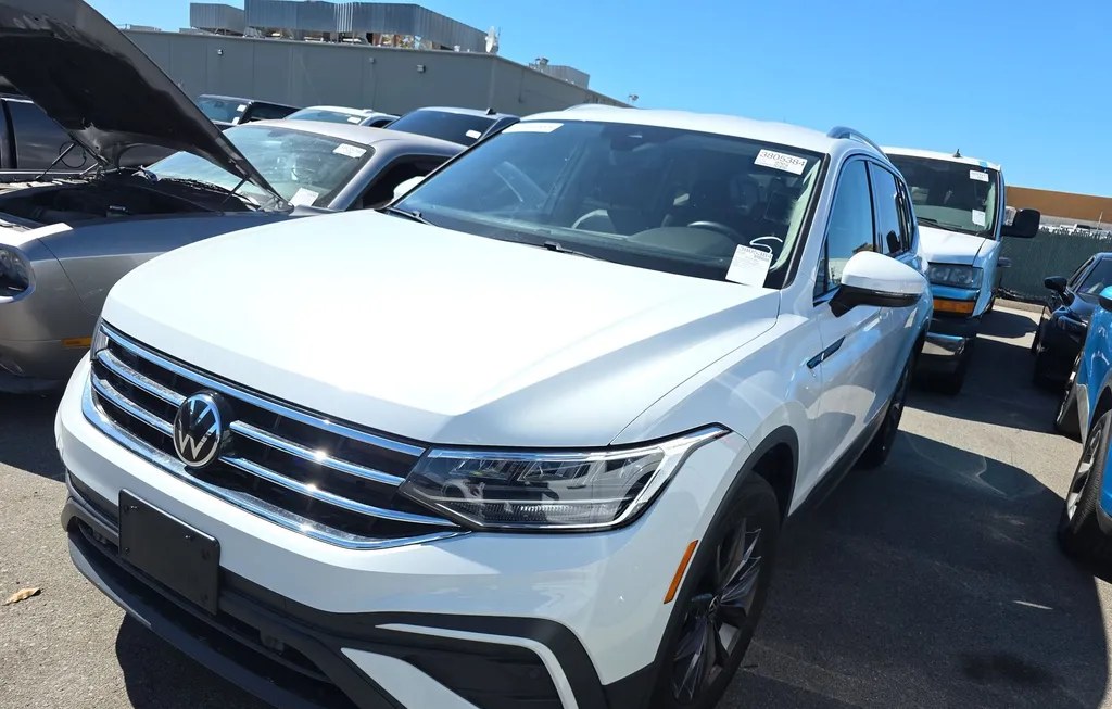2024 VOLKSWAGEN TIGUAN WOLFSBURG EDITION - 1