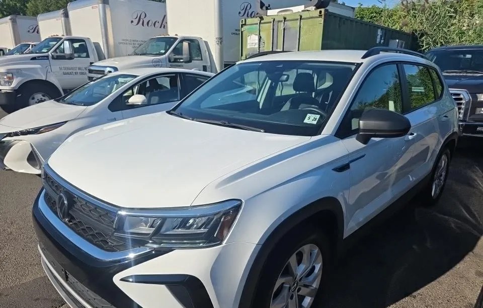 2023 VOLKSWAGEN TAOS S - 1