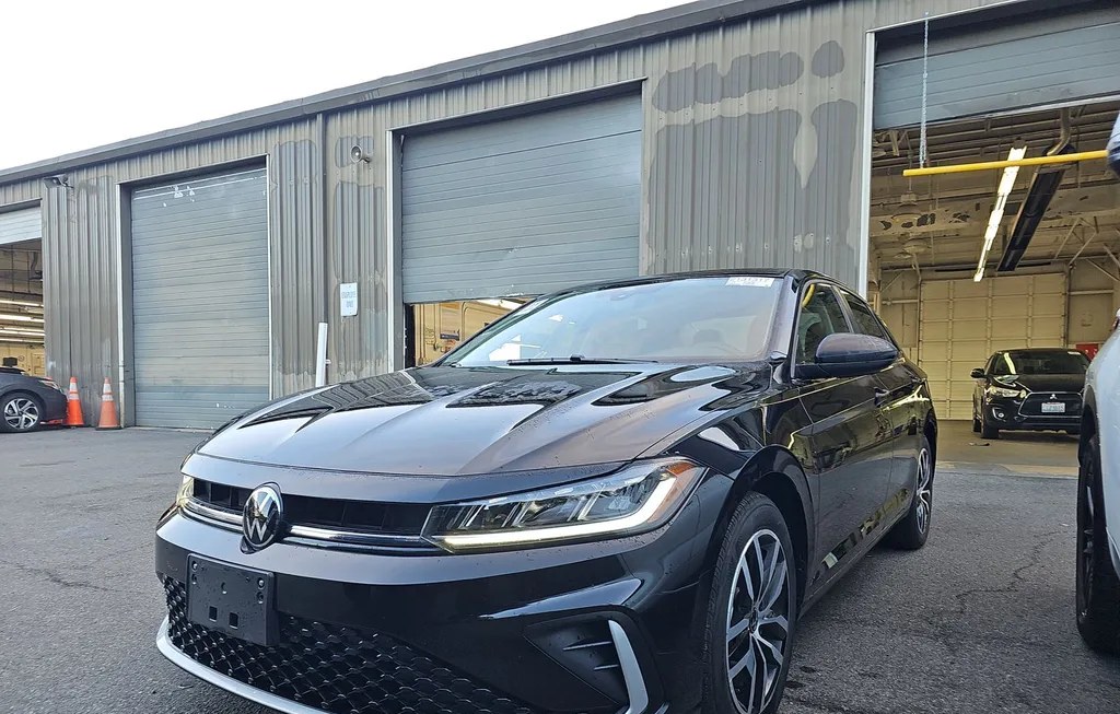 2025 VOLKSWAGEN JETTA SE - 1
