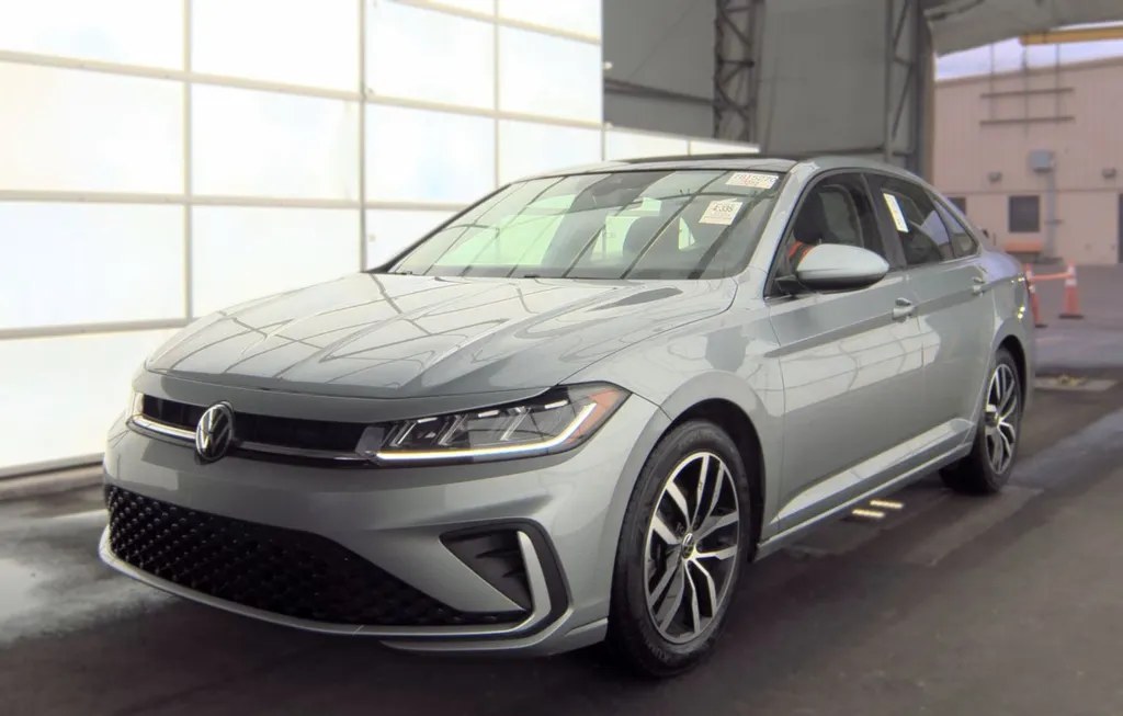 2025 VOLKSWAGEN JETTA SE - 1