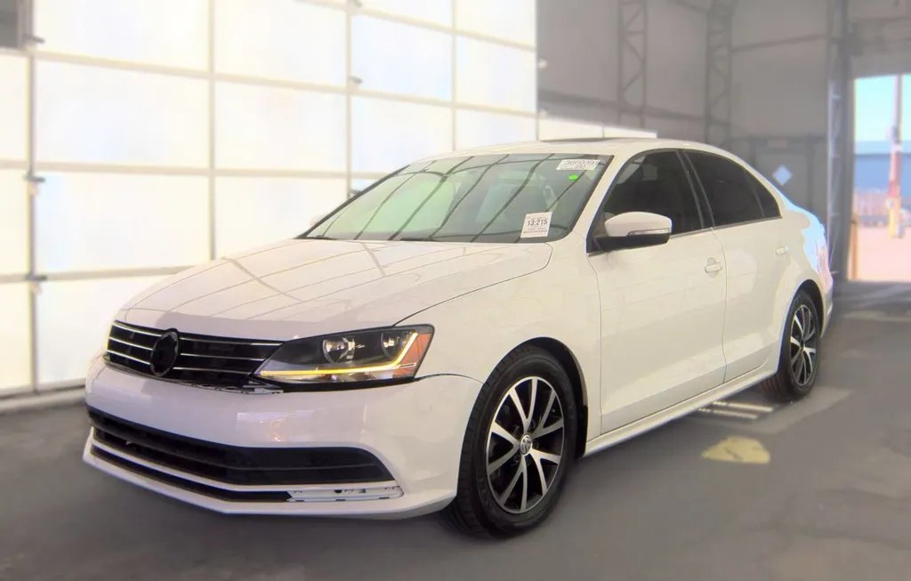2017 VOLKSWAGEN JETTA SE - 1