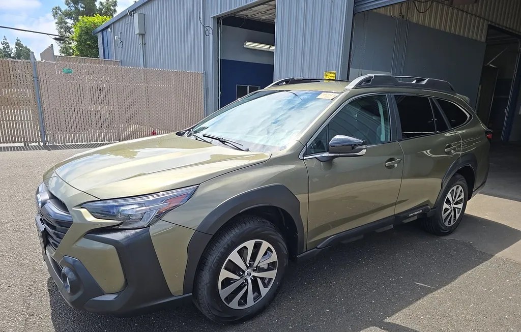 2025 SUBARU OUTBACK PREMIUM - 1