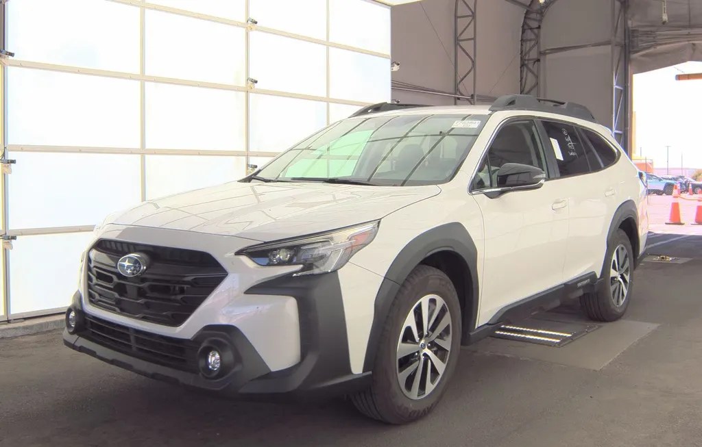2025 SUBARU OUTBACK PREMIUM - 1