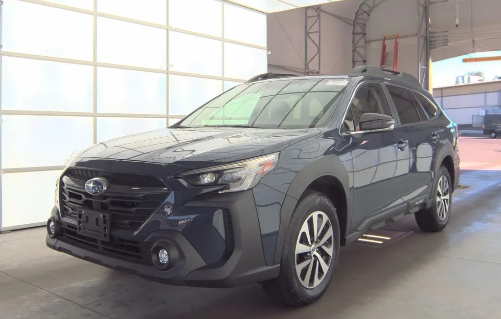 2025 SUBARU OUTBACK PREMIUM - 1