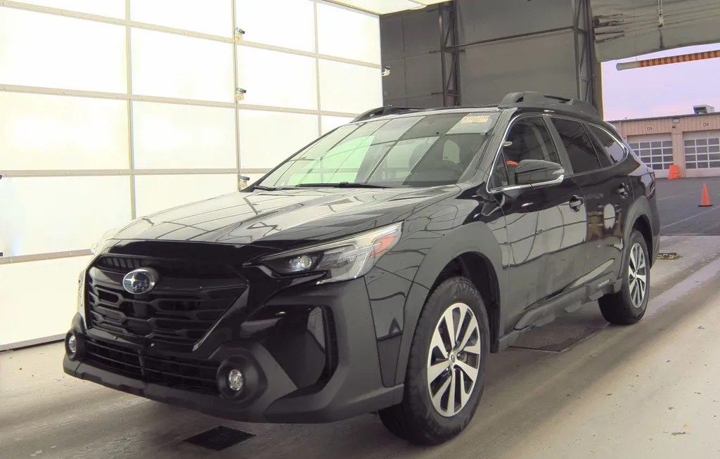 2025 SUBARU OUTBACK PREMIUM - 1