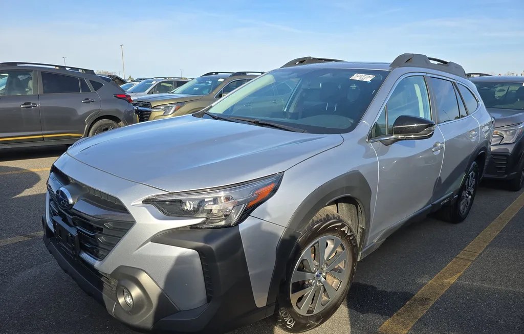 2025 SUBARU OUTBACK PREMIUM - 1
