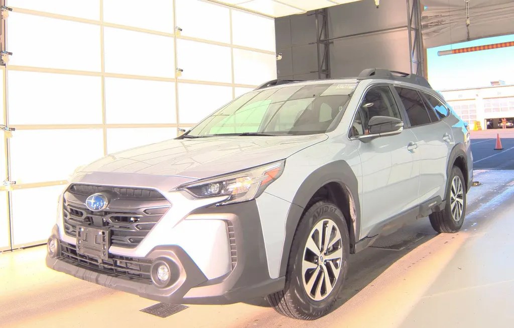 2025 SUBARU OUTBACK PREMIUM - 1