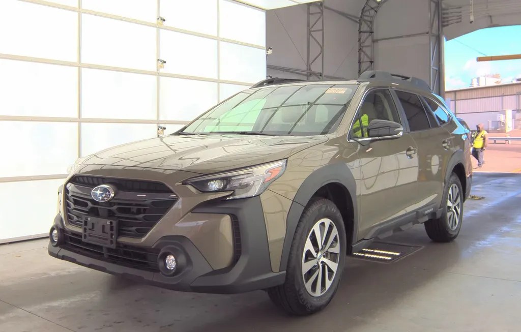 2025 SUBARU OUTBACK PREMIUM - 1