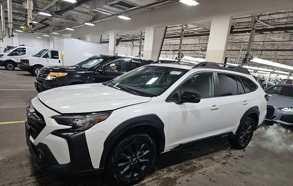 2025 SUBARU OUTBACK ONYX EDITION - 1