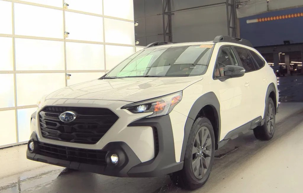 2025 SUBARU OUTBACK ONYX EDITION - 1