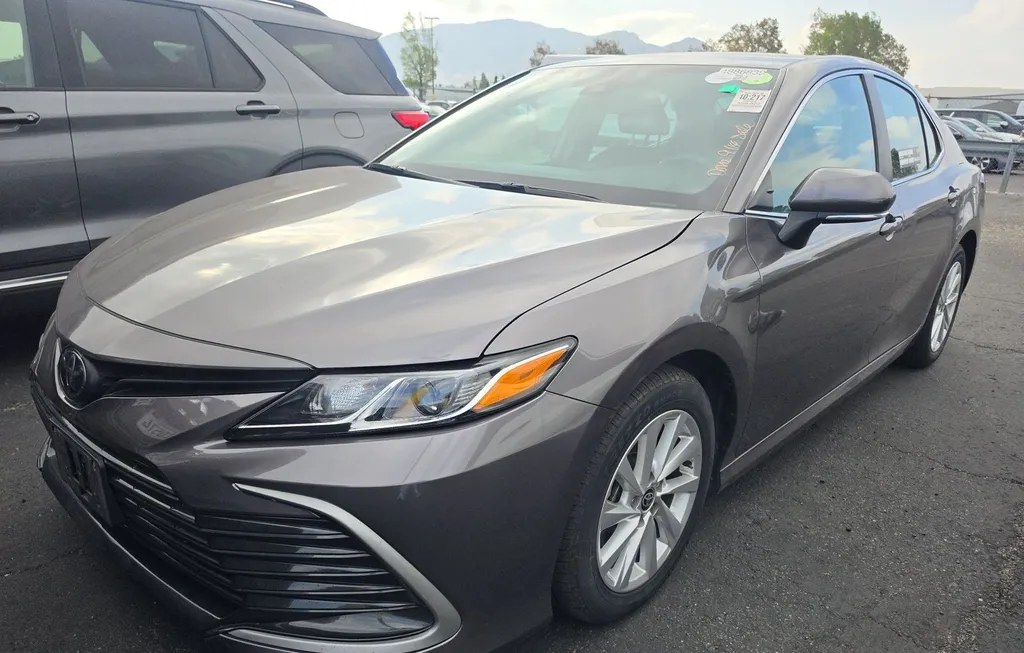 2024 TOYOTA CAMRY LE - 1