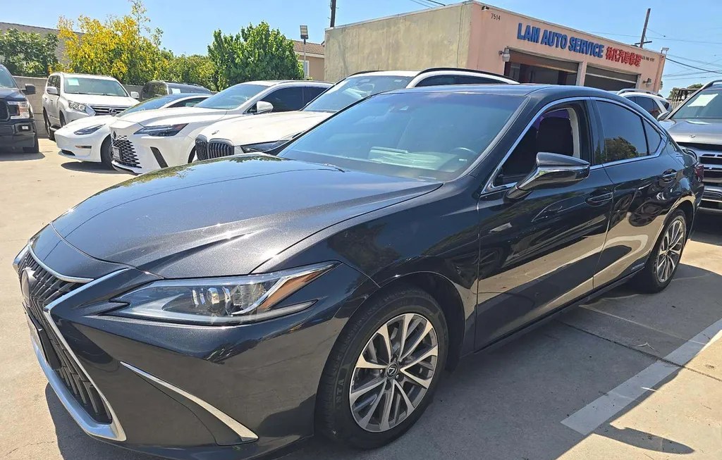 2022 LEXUS ES 300H - 1