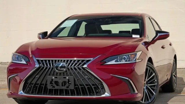 2025 LEXUS ES 300H - 1